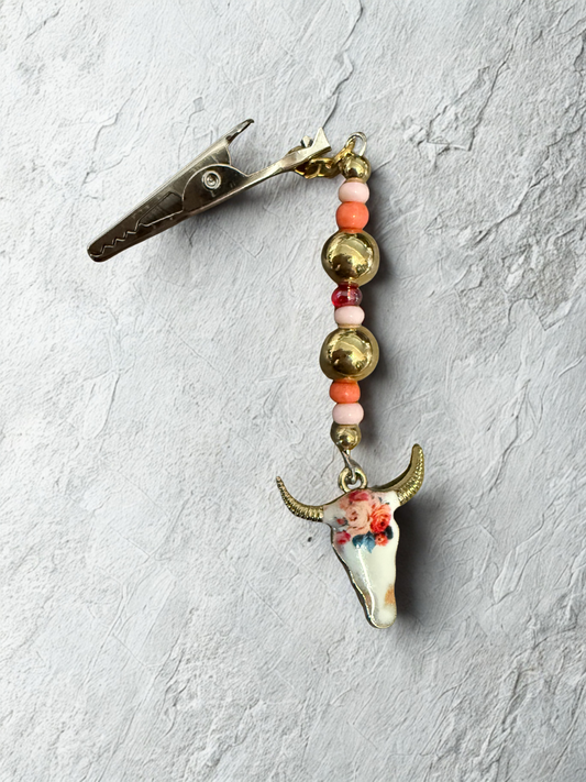 Wild Pixy Collective - Bull Head Smoking Clip in Gold